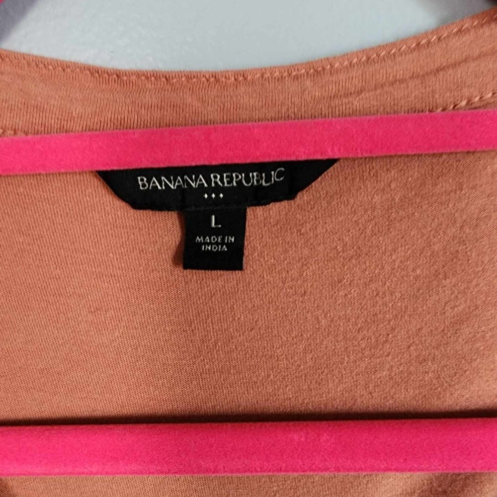 EUC Banana Republic Short Sleeve Blouse Coral/Peach (L/XL) - Picture 4 of 4